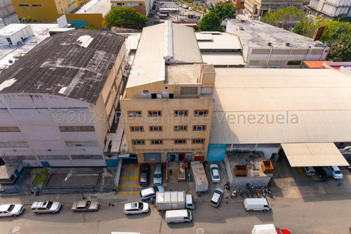 Oportunidad Edificio Industrial La Trinidad ##24-17255