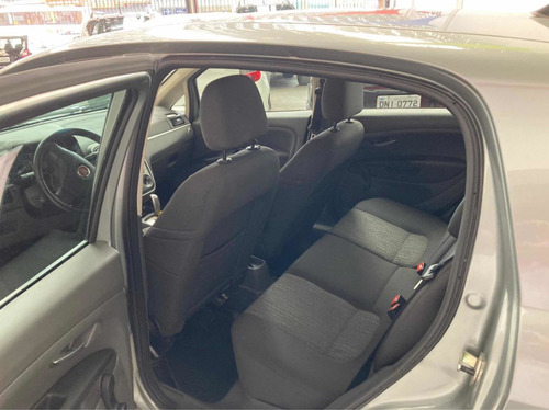 Fiat Punto 2012 1.6 16v Essence Flex 5p