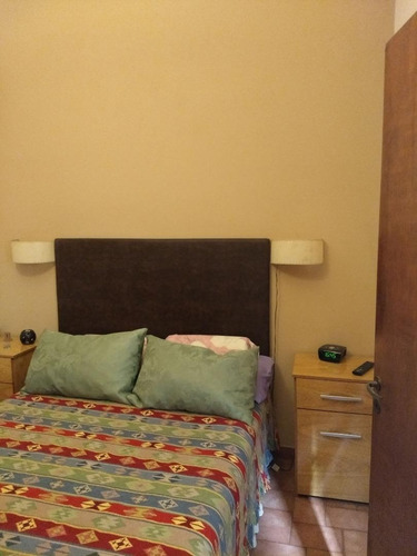 Imagen 6 de 7 de Casa De Pasillo A Reciclar , Excelente Ubicacion