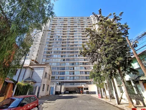 Edificio Leonor Cepeda (1 Est. 1 Bod.) Vista Oriente Piso 1
