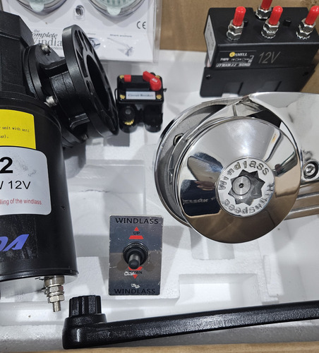 Guincho Elétrico Bada Horizontal 600w / 12v/ 6mm