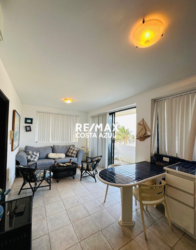 Remax Costa Azul Vende Apartamento Vista Al Mar Edificio Pelicano