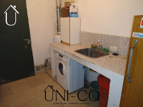 Imagen 7 de 16 de Venta Casa Con Jardín Y Pileta, Cinco (5) Ambientes, Barrio La Carolina, Ciudad De Córdoba.