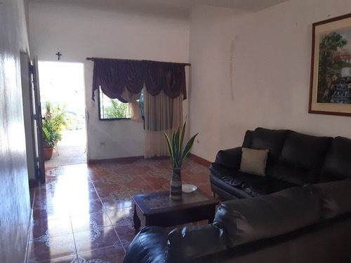 Imagen 3 de 12 de Casa En Venta En Villas De Laguna Club- San Diego. 203 M2. Cód.: 419275. 0414-4841043