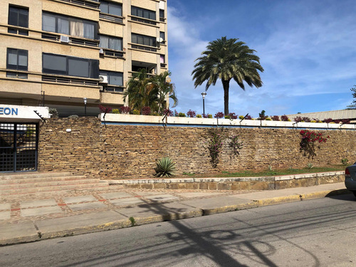 Hermoso Apartamento En El Galeon De Pampatar Ic-00394