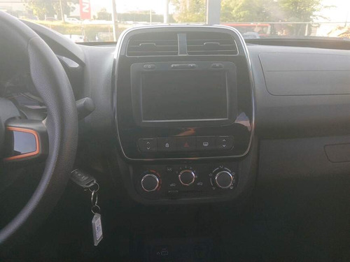 Renault Kwid 1.0 12V SCE FLEX OUTSIDER MANUAL