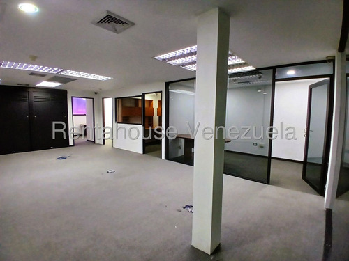 Oficina En Alquiler Los Cortijos De Lourdes Mls 25-15550 Yf