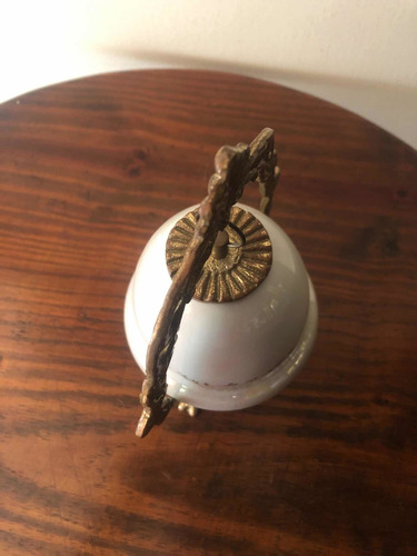 Imagem 4 de 6 de Sino Em Porcelana E Bronze 21cm