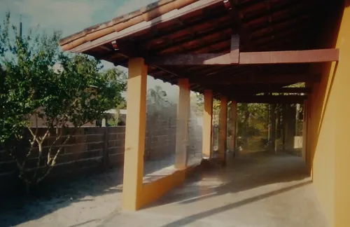 Casa Espaçosa E Sólida . Local Ideal Para Pesca