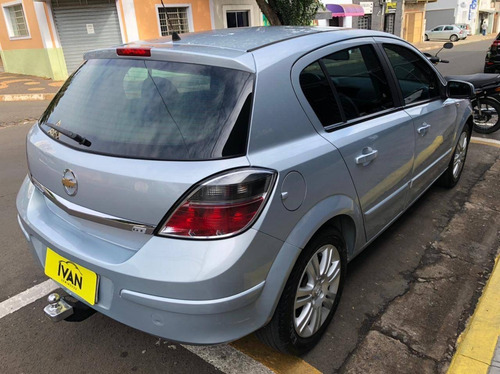Imagem 3 de 11 de Chevrolet Vectra 2.0 Mpfi Gt Hatch 8v Flex 4p Manual