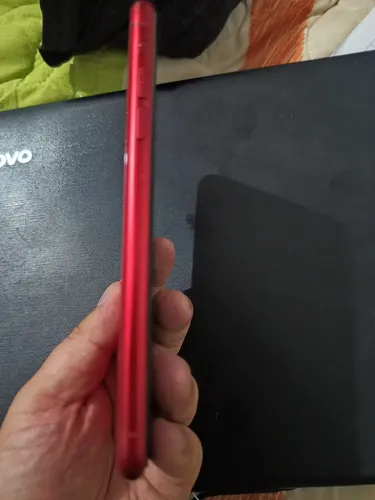 Apple iPhone 11 (128 Gb) - (product)red (Usado)