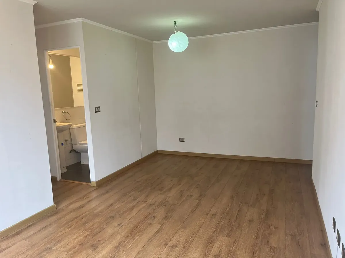 Imagen 3 de 12 de Departamento 2 Dormitorios En Arriendo, Condell Norte, Villa