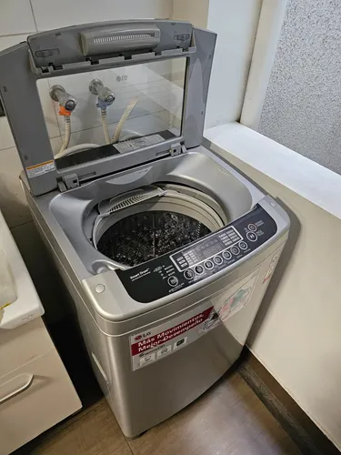 Lavadora LG, 13kg, Smart Drum, Tapa Superior, Inverter. (Usado)