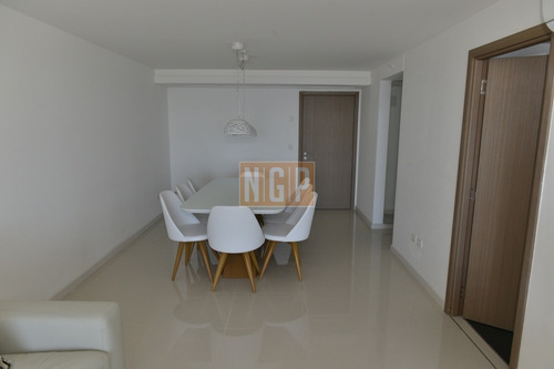 Imagen 8 de 30 de Apartamento De 3 Dormitorios Frente Al Mar Fotos Del Departamento