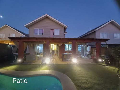 Imagen 2 de 19 de Casa En Venta De 4 Dorm. En Puente Alto