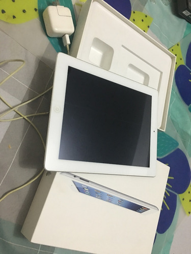 iPad 3  16gb