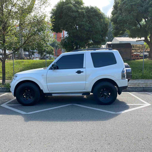 Mitsubishi Montero New