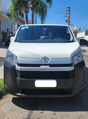 Toyota Hiace 2.8 Tdi Furgón 6at L1h1 3a 4p