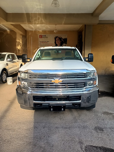 Imagen 7 de 8 de Chevrolet Silverado 3500 Chasis Largo Año 2015