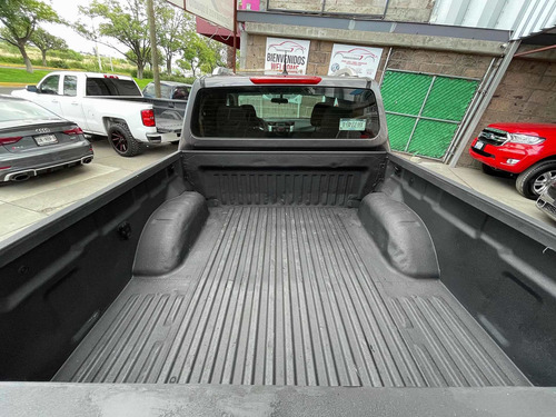 Imagen 7 de 15 de Nissan Np300 Frontier 2019 2.5 Le Aa Mt