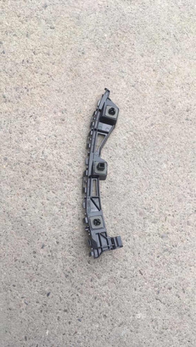 Guia Soporte Defensa Del Rh Suzuki Swift 2016 71821-53r00