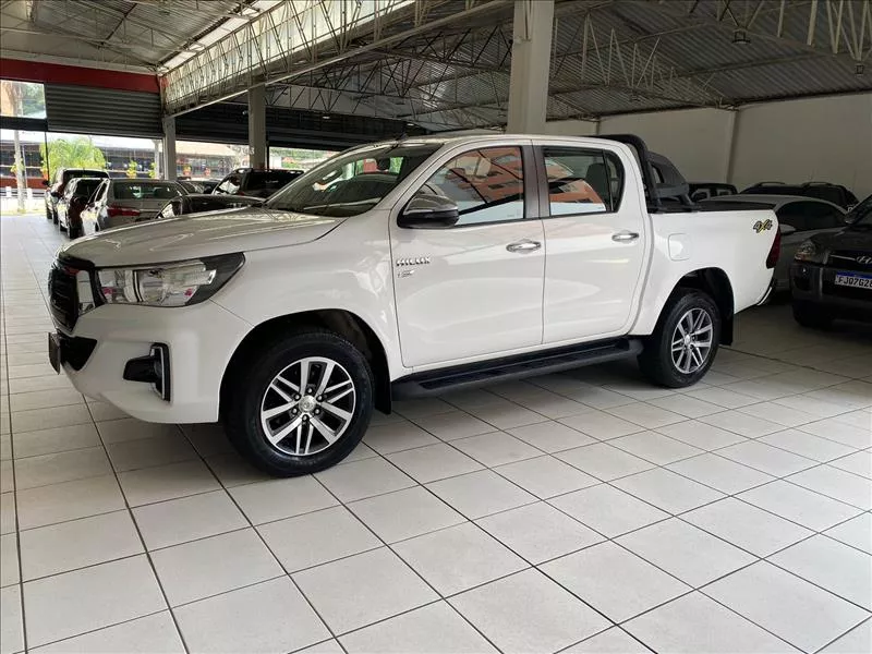 Toyota Hilux Hilux 2.7 cd Srv 4x4 Automatica Flex