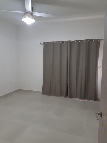 Imagen 16 de 20 de Casa En Renta Ciudad Juárez Chihuahua Fraccionamiento Barcena Residencial.
