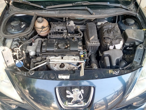 Imagen 6 de 15 de Peugeot 207 2014 1.4 Sedan Allure 75cv