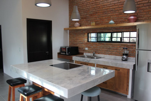 Imagen 4 de 30 de La Casa De Los Arboles Grandes En Venta, Fracc. Villa De Los