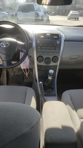 Imagen 6 de 11 de Toyota Corolla 2013 1.8 Xli Mt 136cv