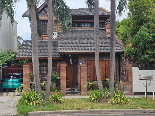 Casa En Venta 5 Ambientes En Ituzaingó Norte