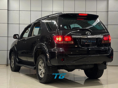 Toyota Hilux 3.0 SRV 4X4 16V TURBO INTERCOOLER DIESEL 4P AUTOMÁTICO
