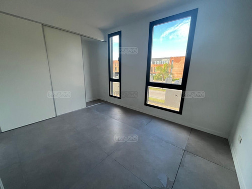 Departamento Dúplex En Venta En Pueblo Caamaño, Pilar, G.b.a. Zona Norte