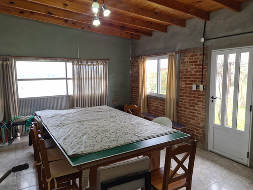 Casa En Venta En General Belgrano. Buenos Aires