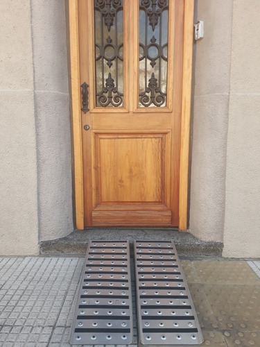 Imagen 2 de 10 de Rampa Para Silla De Ruedas- Discapacitados.