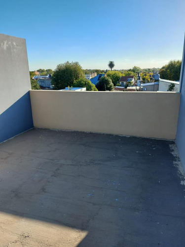 Duplex En Venta A Estrenar De 4 Ambientes Carlos Croce 990 (banfield)