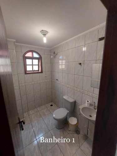 Casa Com 3 Quartos E 3 Banheiros