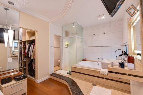 Sobrado Com 2 Dormitórios À Venda, 178 M² Por R$ 1.690.000,00 - Indianópolis - São Paulo/sp - So8240