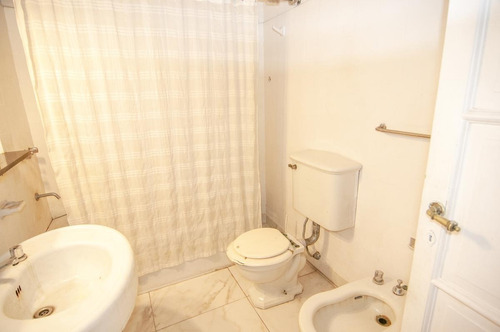 Imagen 14 de 24 de Piso Único De 10 Ambientes Estilo Francés En Plaza Libertad - Retiro