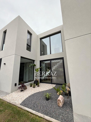 Casa Venta 5 Ambientes En Ayres Plaza Pilar Lote De 923 M2