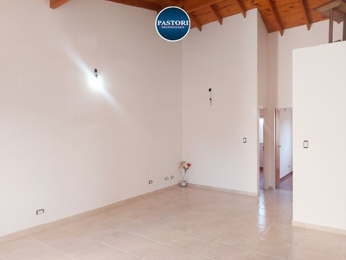 Imagen 6 de 15 de Venta De Ph De 3 Amb 1ero Por Escalera