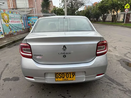 Renault Logan 1.6 Authentique