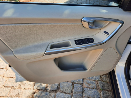 Volvo Xc60 2012 2.0 T5 Comfort 5p