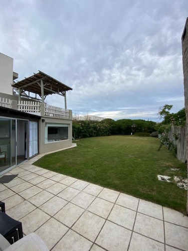 Imagen 4 de 22 de Casa En Venta De 4 Dormitorios C/ Cochera En La Barra
