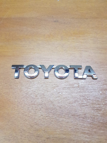 Insignia Logo Leyenda Toyota De Porton Hilux 2005 A 2015 