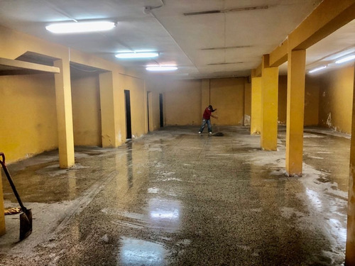 Imagen 3 de 3 de #1539 Local 400m2 Pb + 400m2 Mezzanina Buena Vista