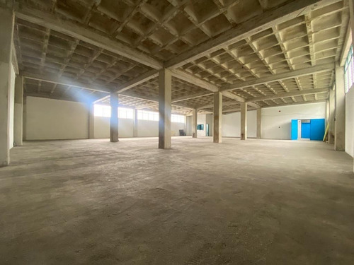 Imagen 4 de 9 de Amplio Edificio Industrial 2538m2 Mal Paso San Pedro Los Teques