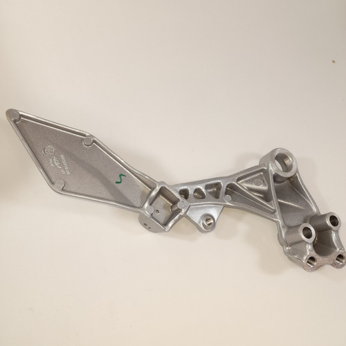 Soporte Reposapie Delantero Izquierdo Duke 200/390 Ktm