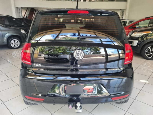 Imagem 4 de 15 de Volkswagen Fox 1.0 8v (g2) (trend) 4p 2013