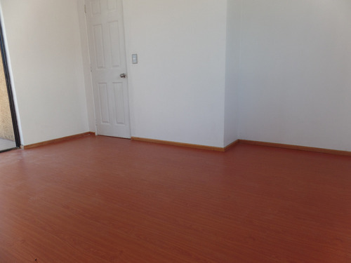 Casa Muy Amplia Para Empresas Y/o Habitacional